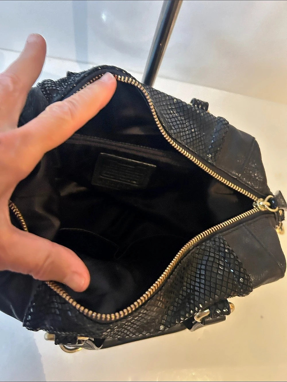 Coach Ashley Black Leather & Snake-Embossed Satchel/ Shoulder Bag Beautiful - Picture 13 of 16
